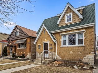 3841 Home Ave, Berwyn, IL 60402