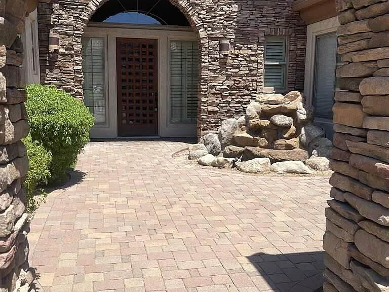 1814 W Calle Escuda — Photo 30