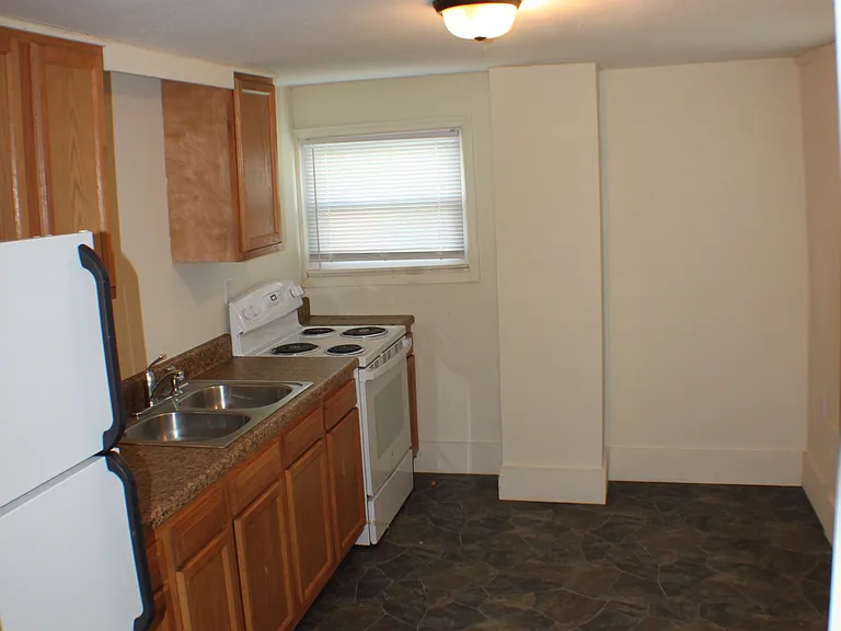 304 S Marion Ave — Photo 5
