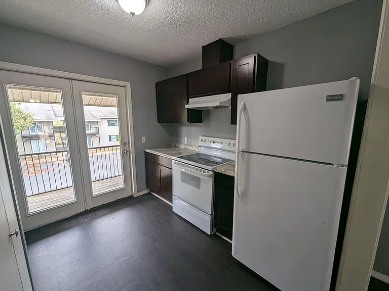 Apartment Close to Lyon College — Photo 31