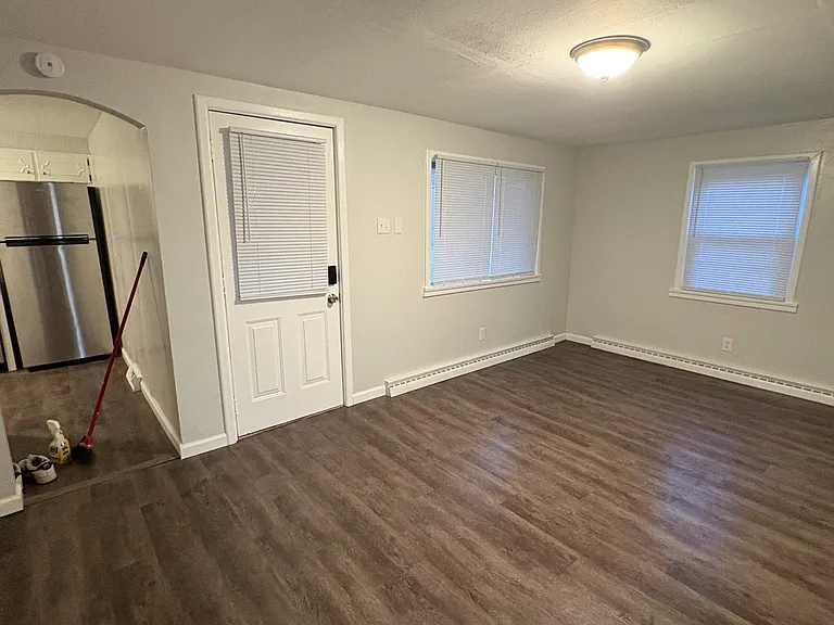 3010 Hudson Ave #1 — Photo 5