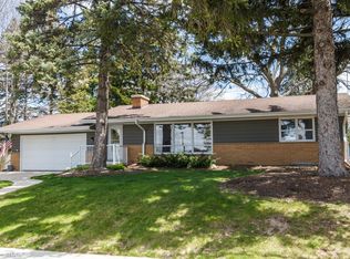 1516 11th Ave, Grafton, WI 53024