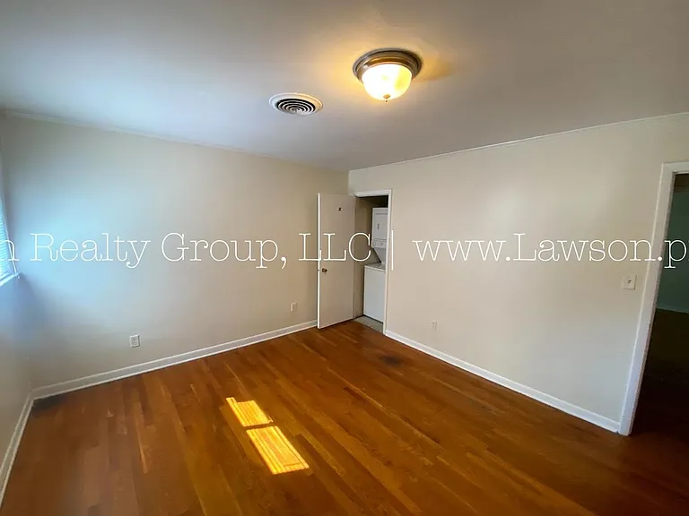 Southwood — Photo 12
