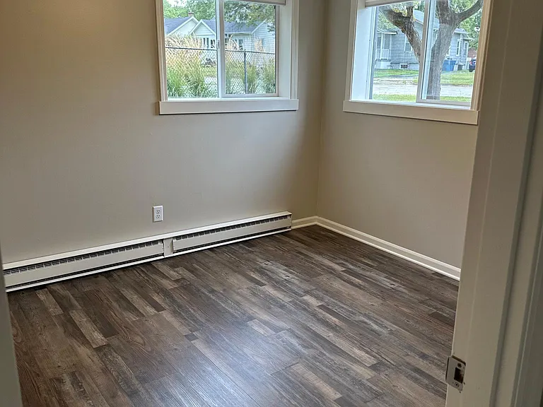 316 W Mazon Ave #3E — Photo 6