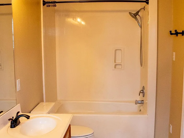 9550 Thousand Oaks Loop — Photo 24