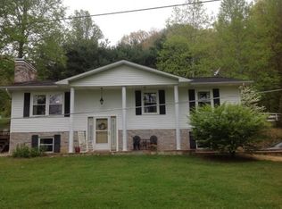 129 Helton Rd, Hampton, TN 37658