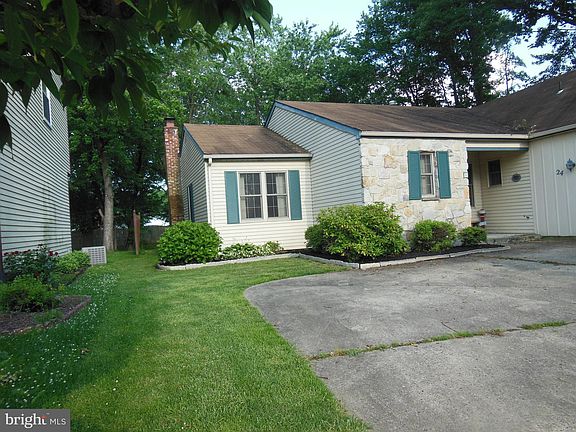 5th image of 24 Embassy Ct
