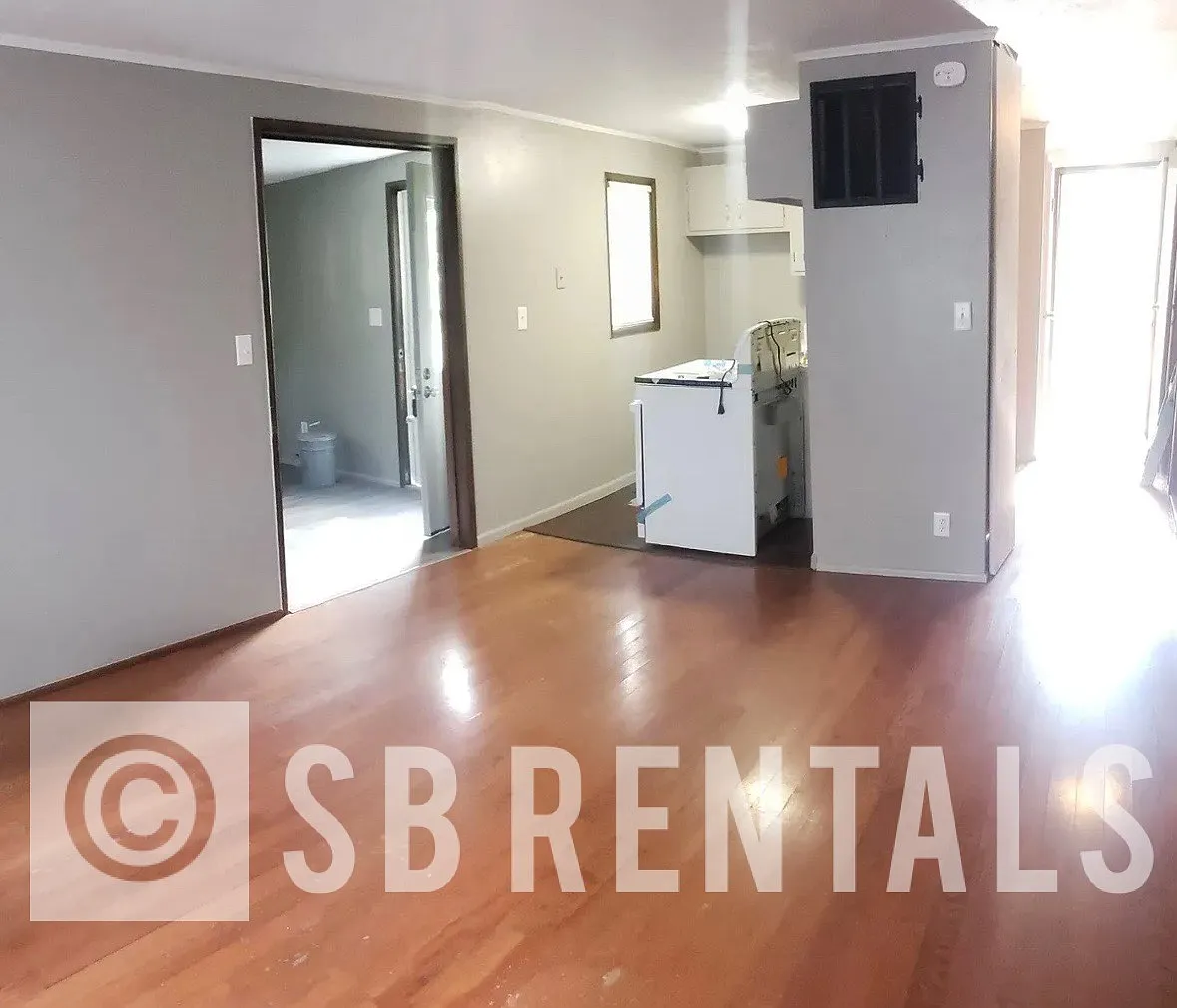 1532 E Donald St — Photo 4