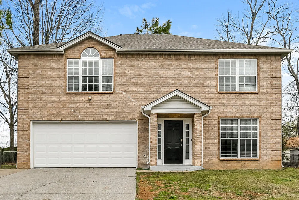 3 bed, 2.5 bath, 2224 sqft, $2,375 — Photo 1
