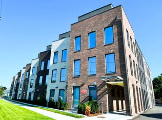 325 University Ave W #208, Cobourg, ON K9A 3S9