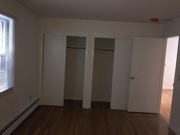4th image of 100 Manhasset Ave APT 2A