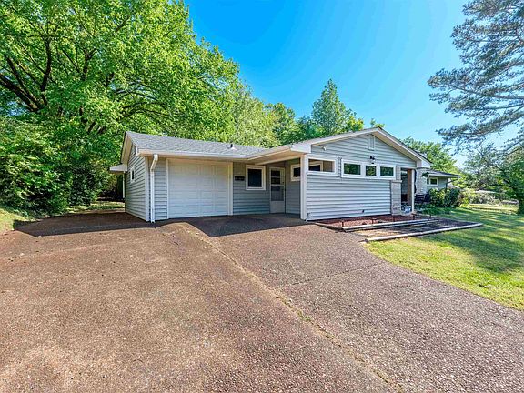 3rd image of 117 Norwood Ct