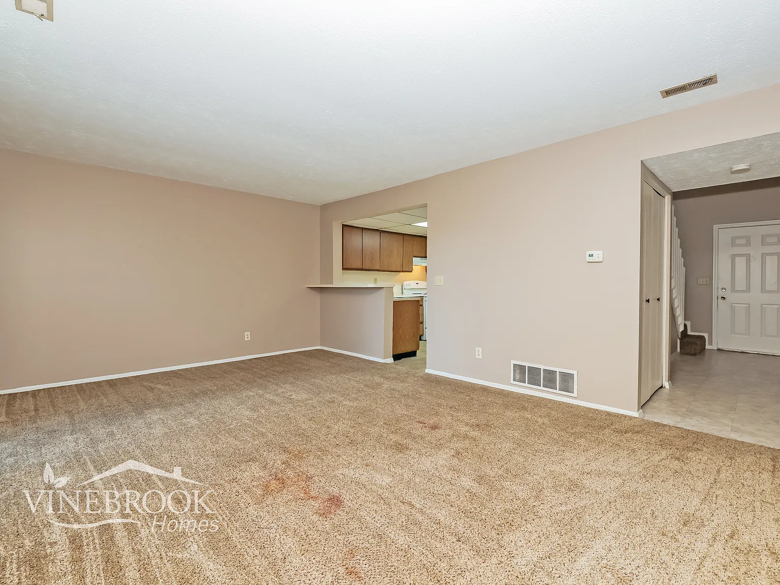 2499 Cross Village Drive — Photo 3