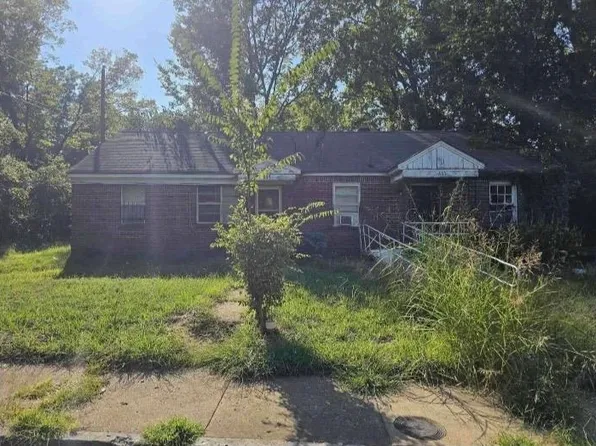 1335 Barbour St, Memphis, TN 38106