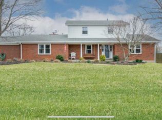 370 Dennis Dr, Shepherdsville, KY 40165
