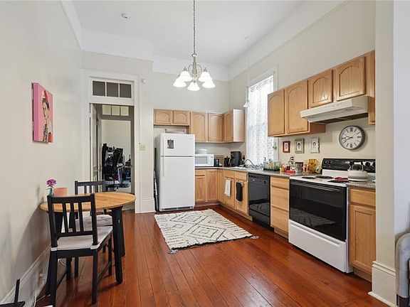 3rd image of 5130 Constance St