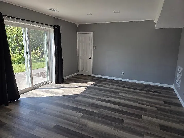1 bed, 575 sqft, $1,300 — Photo 3