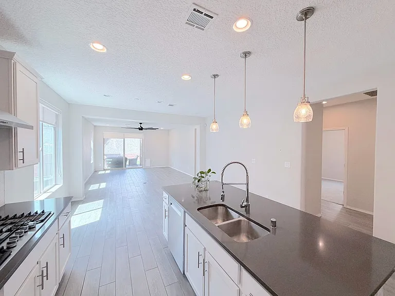 1172 Vallecito Loop NW — Photo 9