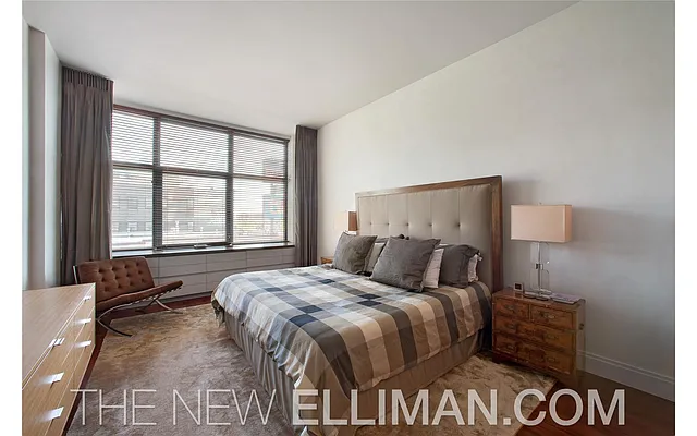 Sold by Douglas Elliman | media 22