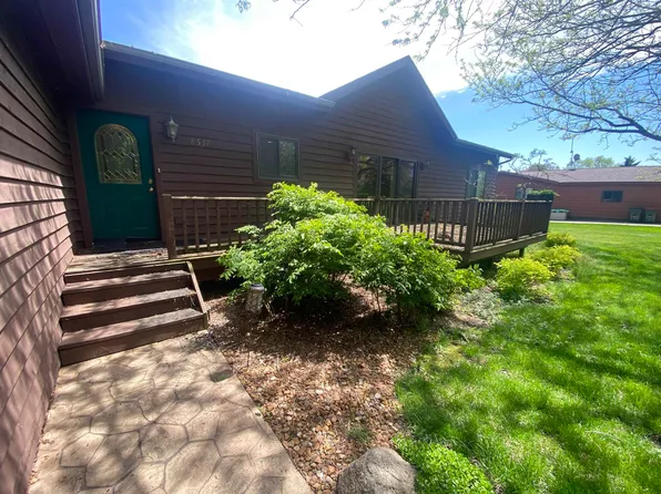 W8537 White Crow Rd, Fort Atkinson, WI 53538