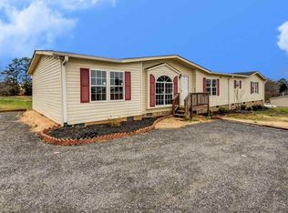 3713 Pennington Rd, Greer, SC 29651