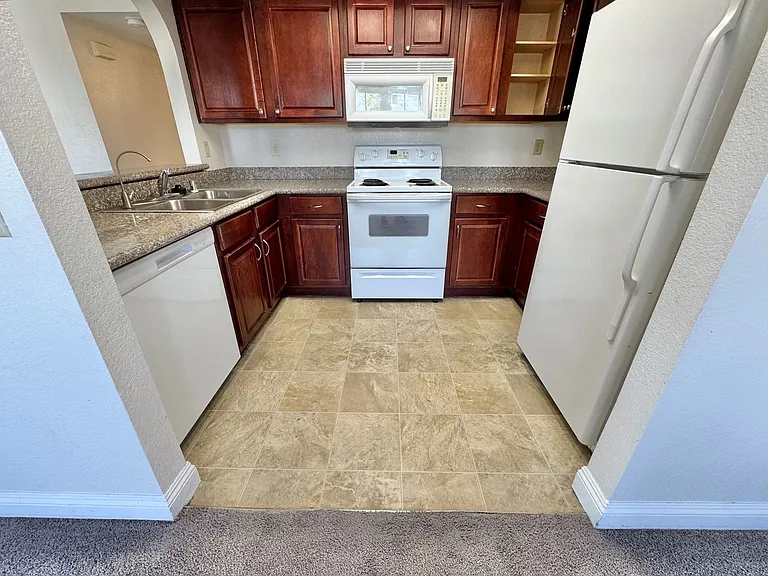 811 Bass Dr #C — Photo 6