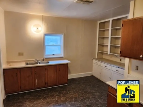 804/806 North Water Street - 806, 806 N Water St, Lomira, WI 53048