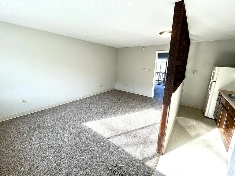 Atlantic Ave — Photo 33