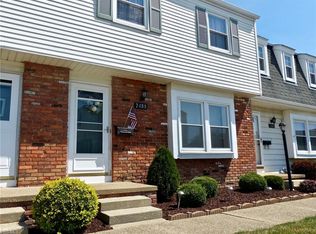 7459 Essex Dr UNIT L, Mentor, OH 44060