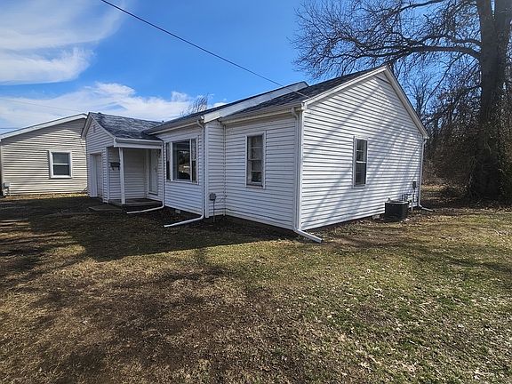 5th image of 1005 Pace Ave