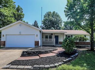 5136 Milburn Rd, Saint Louis, MO 63129