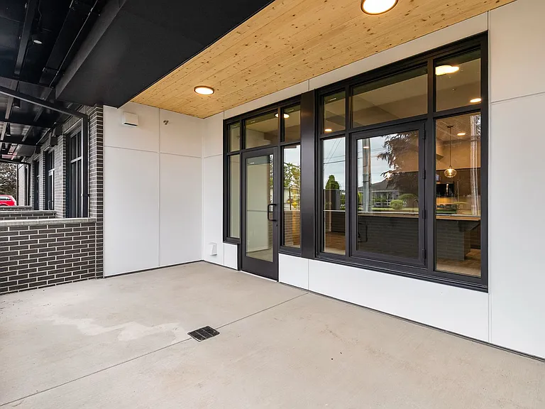 City Gate Apartments — Photo 94