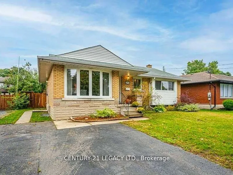 224 River Rd E — Photo 2