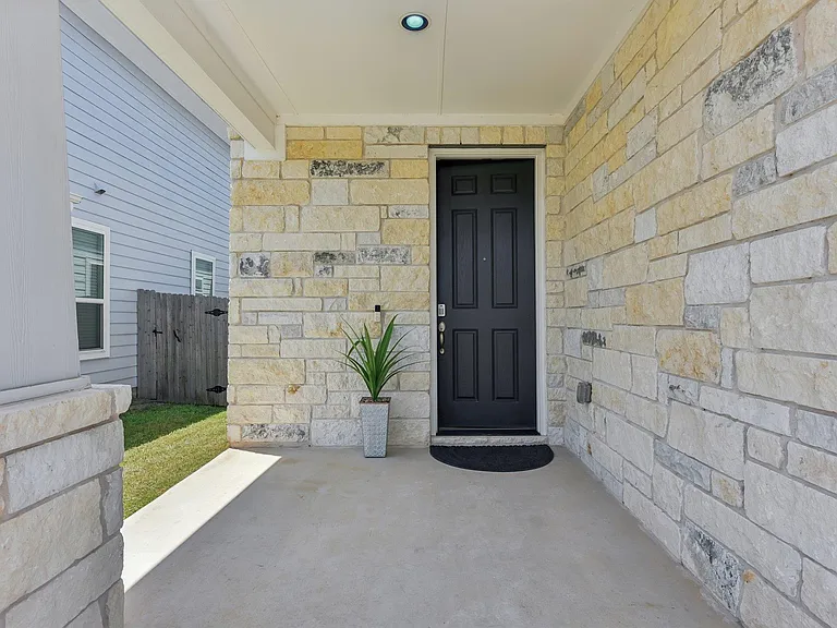 117 Stone Canyon Dr — Photo 4
