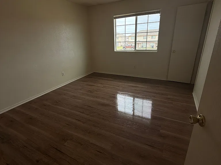 4104 Gus Dr — Photo 17