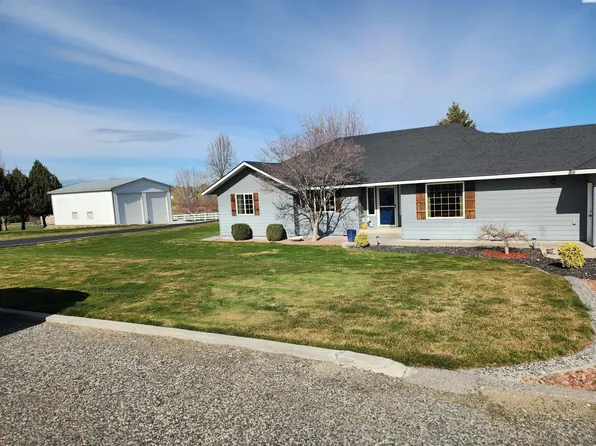 3620 Southlake Dr, West Richland, WA 99353