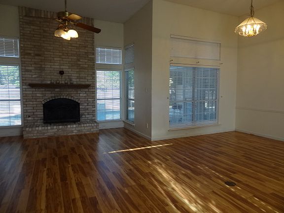 2nd image of 2062 Willowood Dr