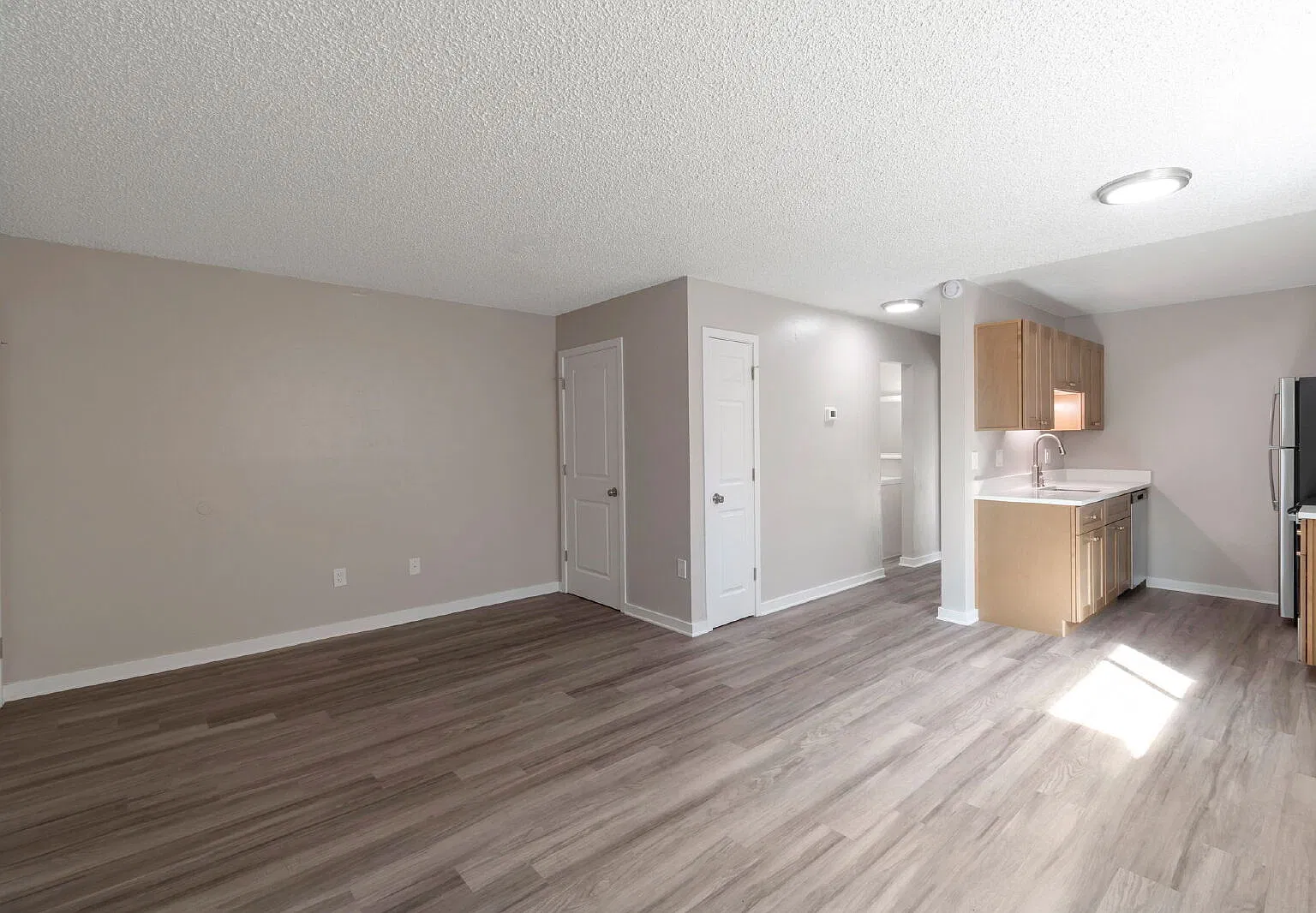 2 bed, 1.0 bath, 750 sqft, $1,440 — Photo 3