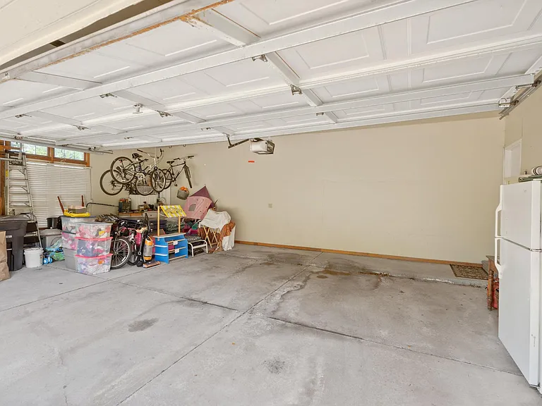 17733 Rolling Woods Cir — Photo 16