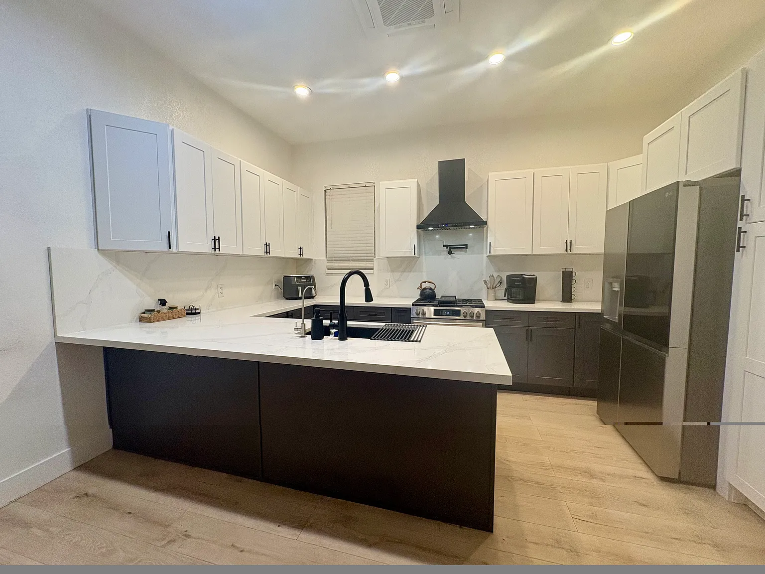 3 bed, 1200 sqft, $2,800 — Photo 4