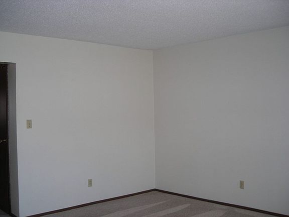 4th image of 209 W Francis St #6