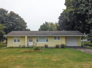 307 E Jackson St, Malta, IL 60150