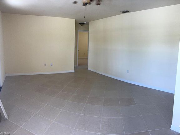 3rd image of 911 Coconut Cir E