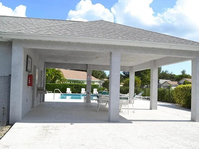 7916 SE Sugar Pines Way — Photo 22