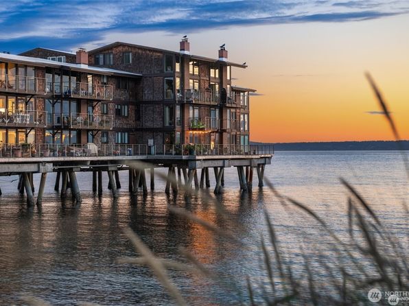 3717 Beach Drive SW #113, Seattle, WA 98116 condo