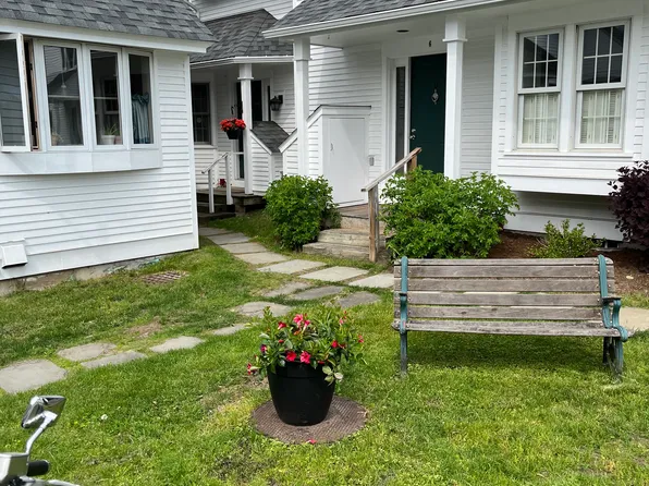 115 Park St, Stowe, VT 05672