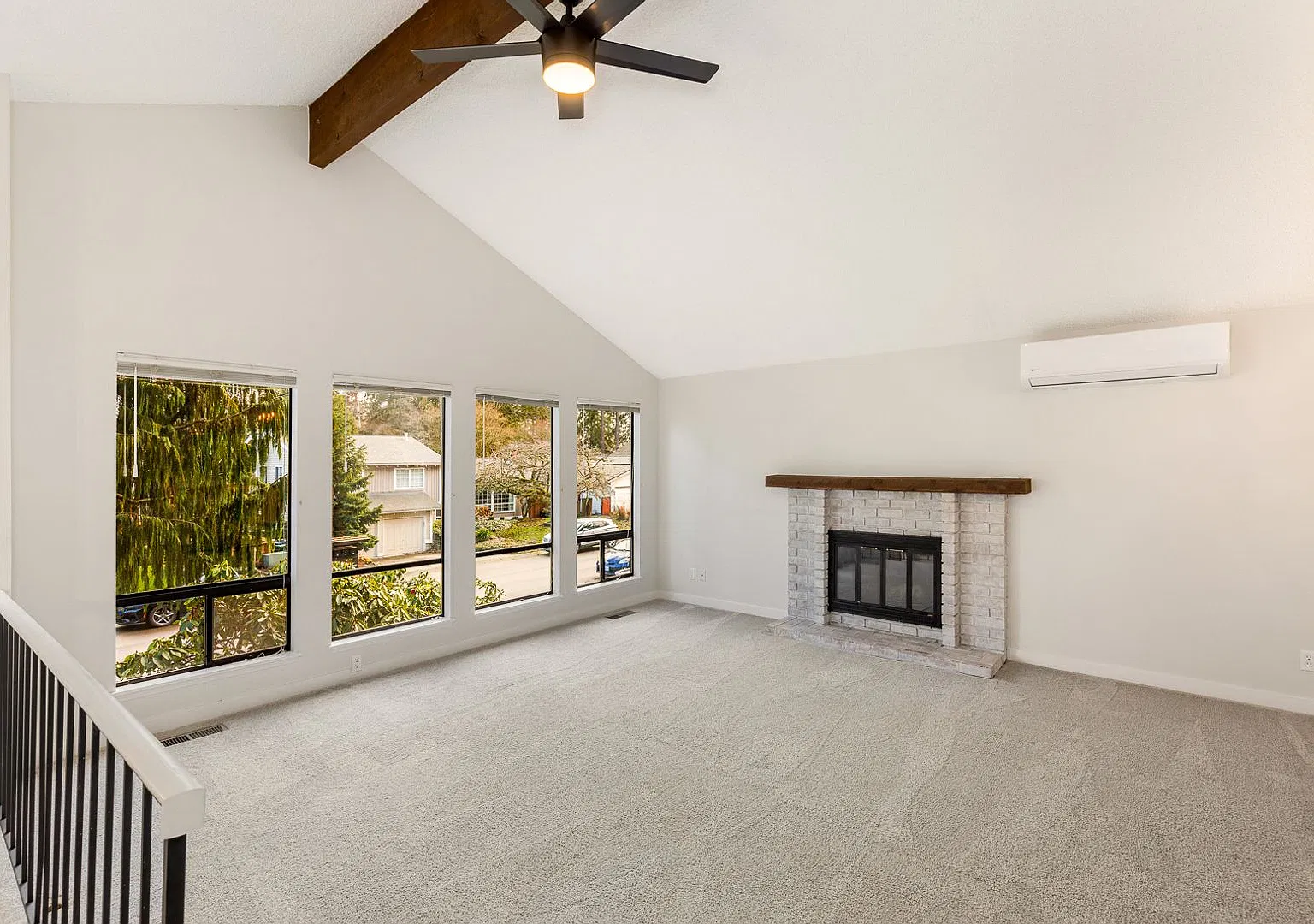4 Bedroom Finn Hill Home with Fully Fenced Private Yard and 2 Car Garage — Photo 3
