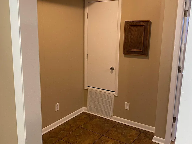 720 Ferdinand Ave SW #26 — Photo 10