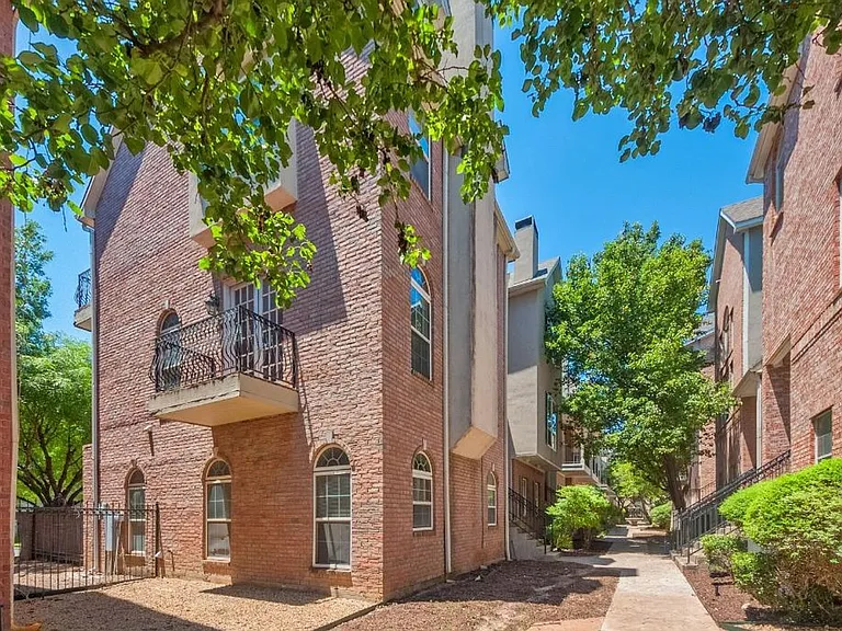 5713 Lewis St — Photo 38