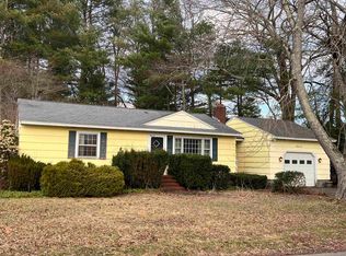 37 Iris Avenue, Salem, NH 03079